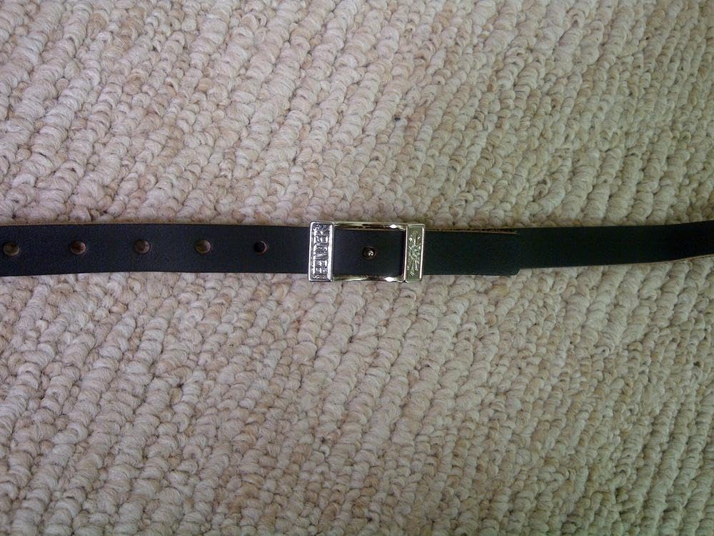 Black Leather Guitar Strap Y192785