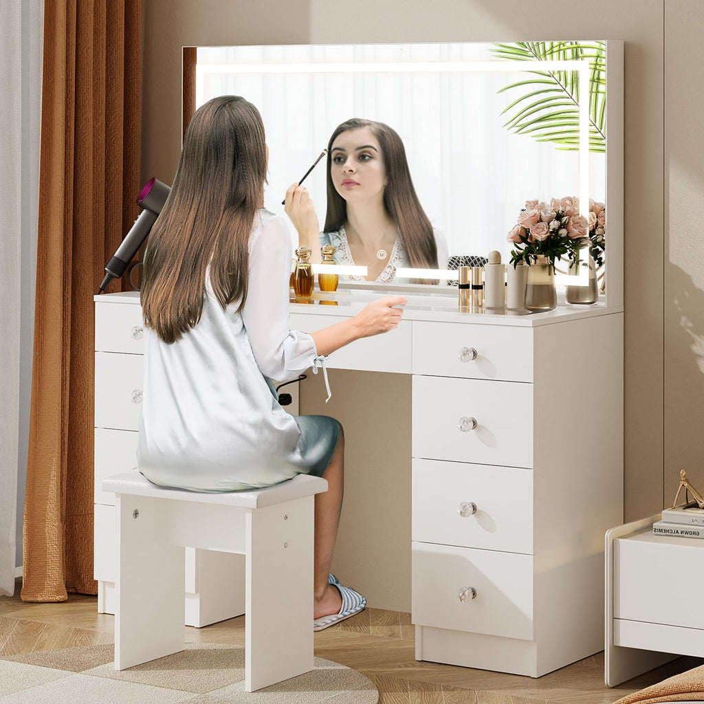 Vanity with Lighted Mirror N4258