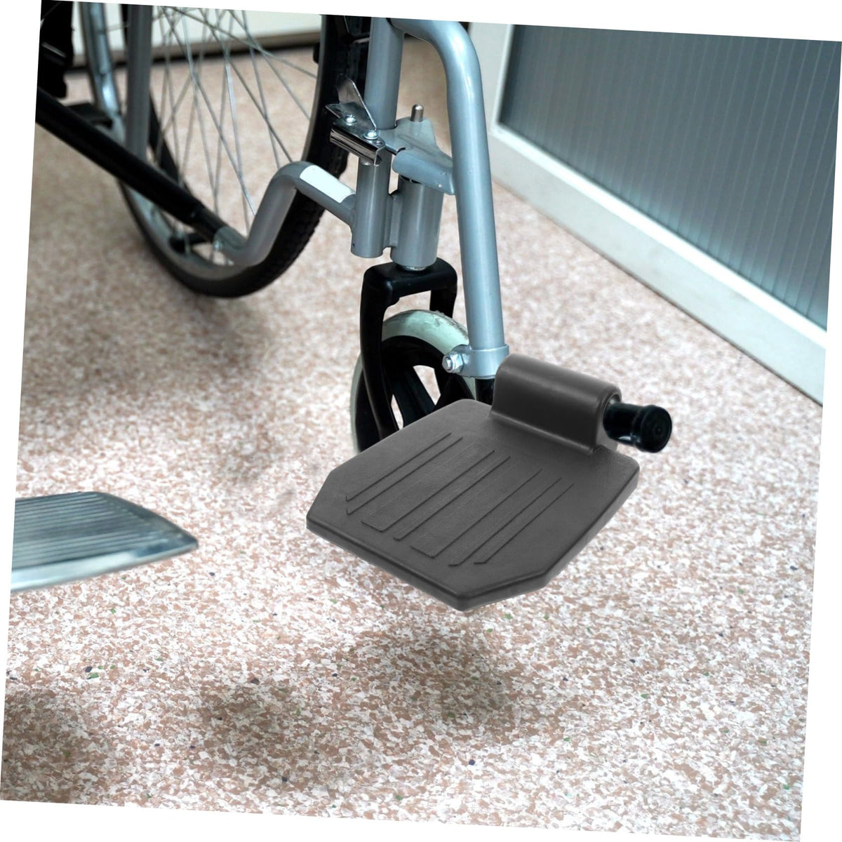 Heavy Duty Wheelchair Footrest Y42693